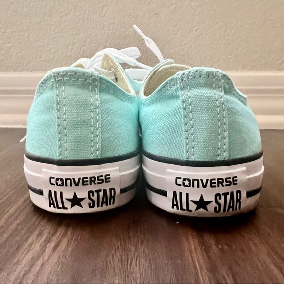 Electric Aqua Converse Chuck Taylor Low-Tops (Great Condition)! Size 6 - Picture 4 of 4